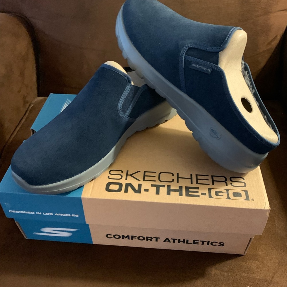 NIB Skechers On the go Joy Mules/Slides - 10W/NavyGray